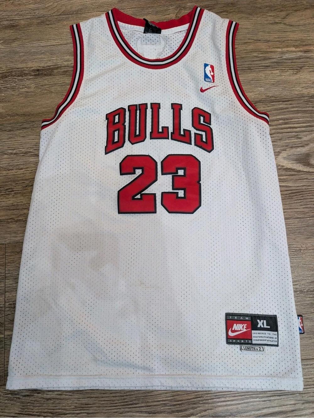 Chicago Bulls Michael Jordan #23 White Jersey All Stitched Youth Size XL +2 Long